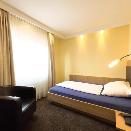 Hotel Ott's Weinwirtschaft&biergarten Weil Am Rhein/basel Weil am Rhein