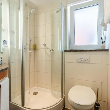 Ott's Weinwirtschaft & Biergarten Weil Am Rhein/basel Hotel 3*